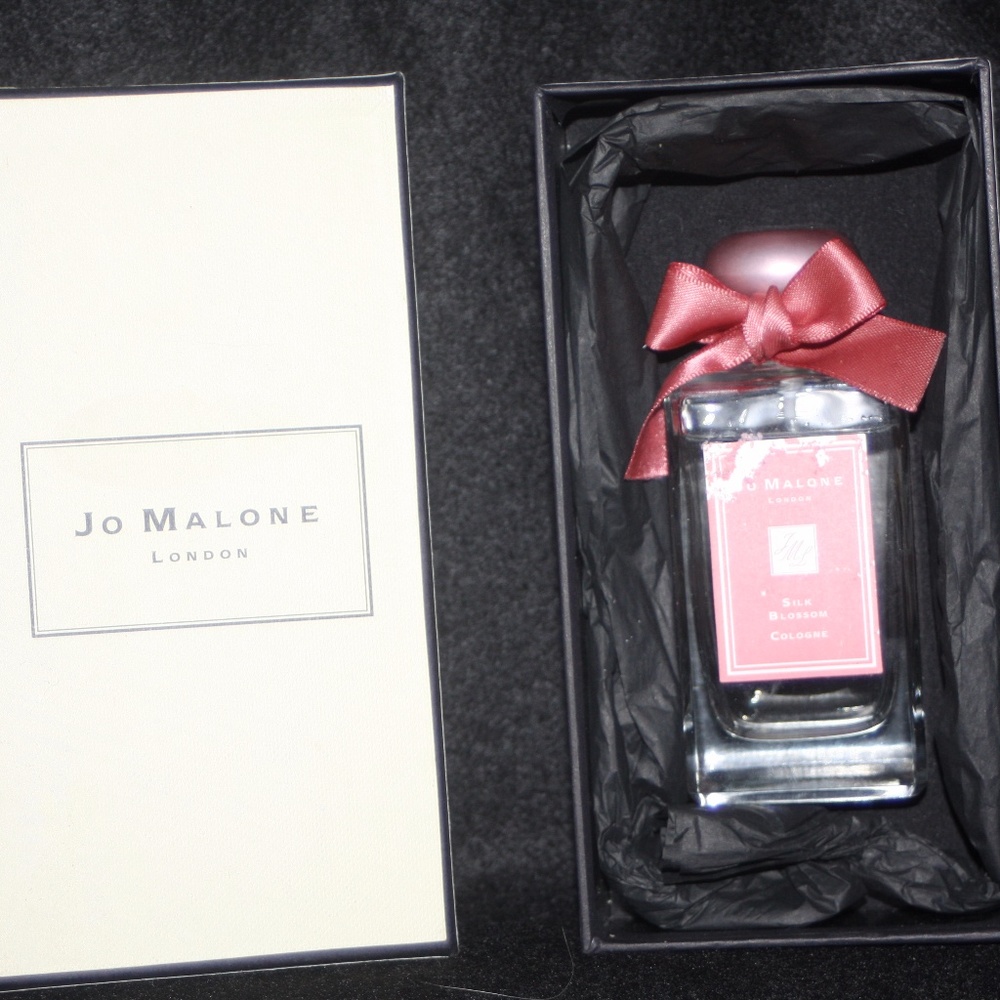 Reduced 66%Label Damage Silk Blossom Cologne NIB